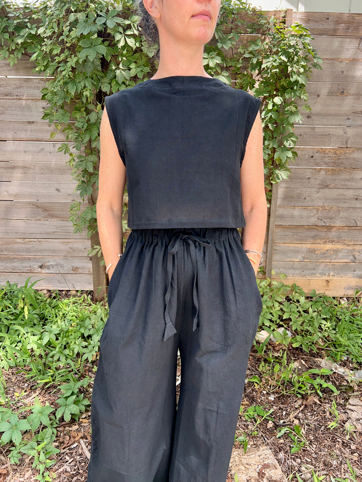 Aarti Reversible Top/Vest, Black