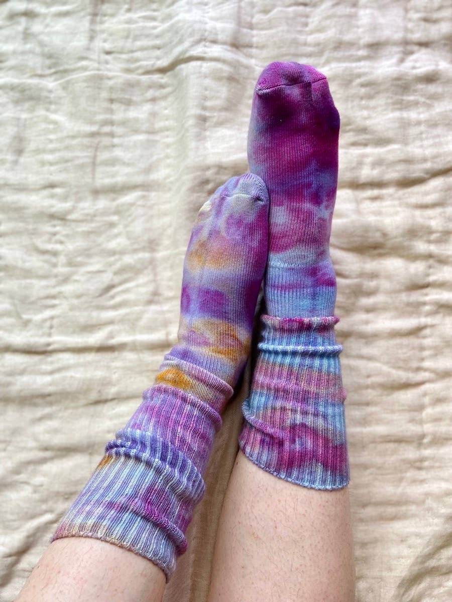 Bamboo Socks in Amethyst