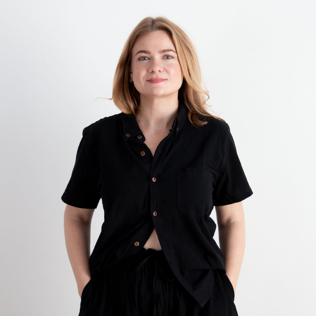 Krishna Button-Up Top, black