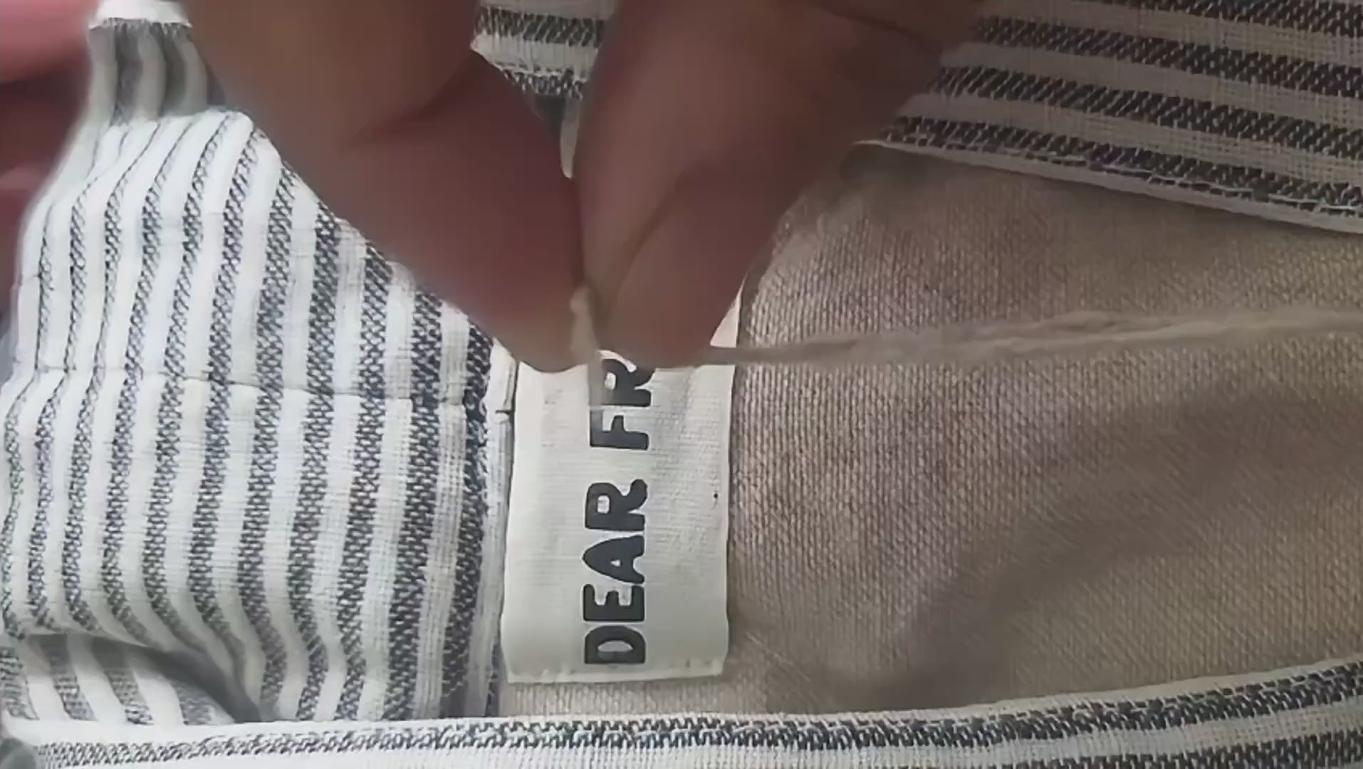 alt=